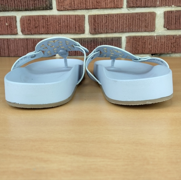 NWT Dolce Vita Prisma Medallion Thong Flip Flop Sandals in Powder Blue - Picture 11 of 15